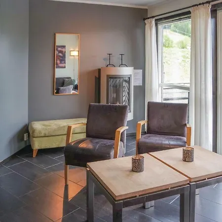 Appartement 2 Bedroom Awesome In *